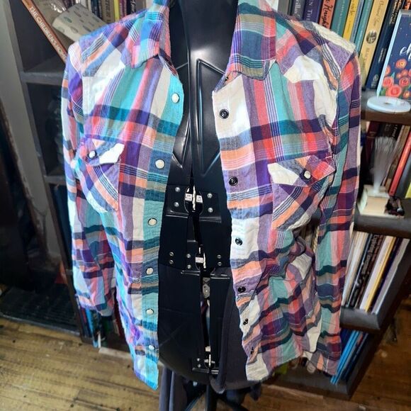 American Eagle pink purple plaid M button down shirt - Picture 1 of 3